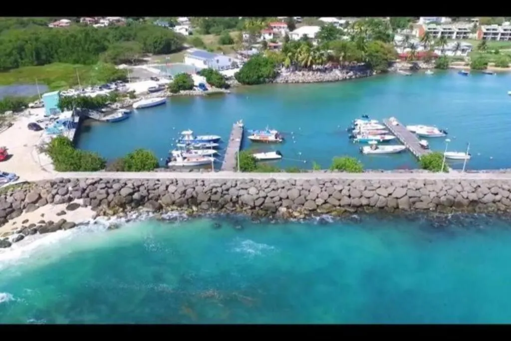 Apartment Paradise Duplex Avec Piscine Et Acces Plage Le Gosier