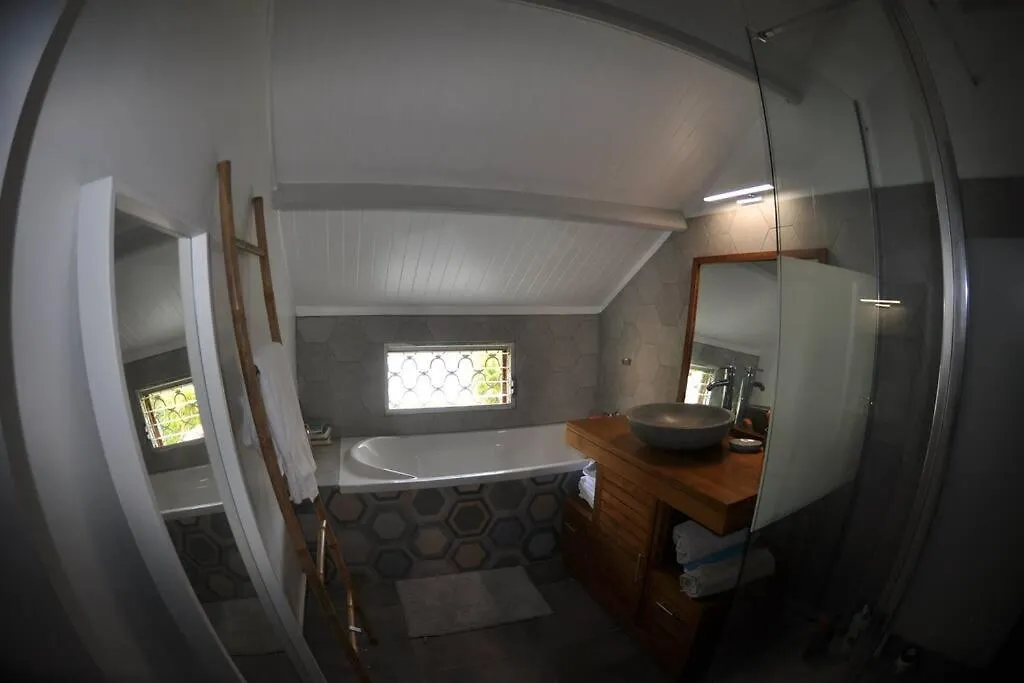 Paradise Duplex Avec Piscine Et Acces Plage Le Gosier  Guadeloupe