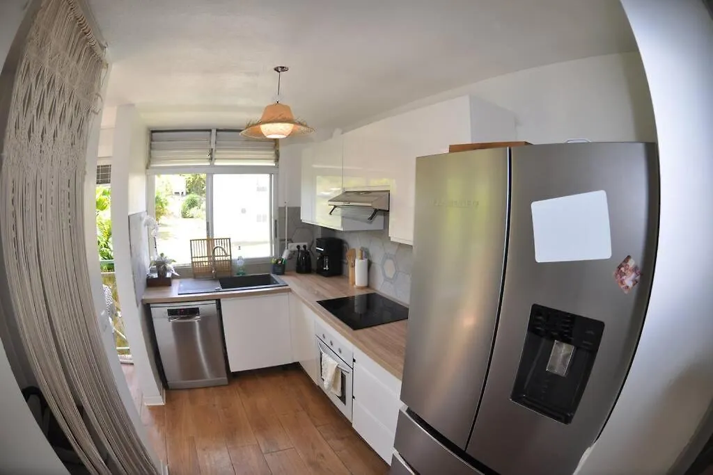 Paradise Duplex Avec Piscine Et Acces Plage Le Gosier