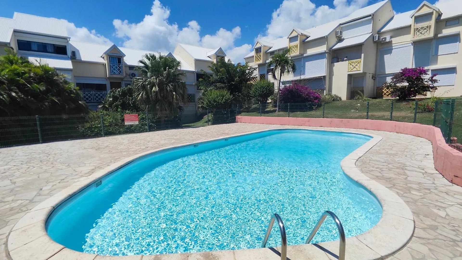 Paradise Duplex Avec Piscine Et Acces Plage Le Gosier  Apartment Le Gosier (Grande-Terre)